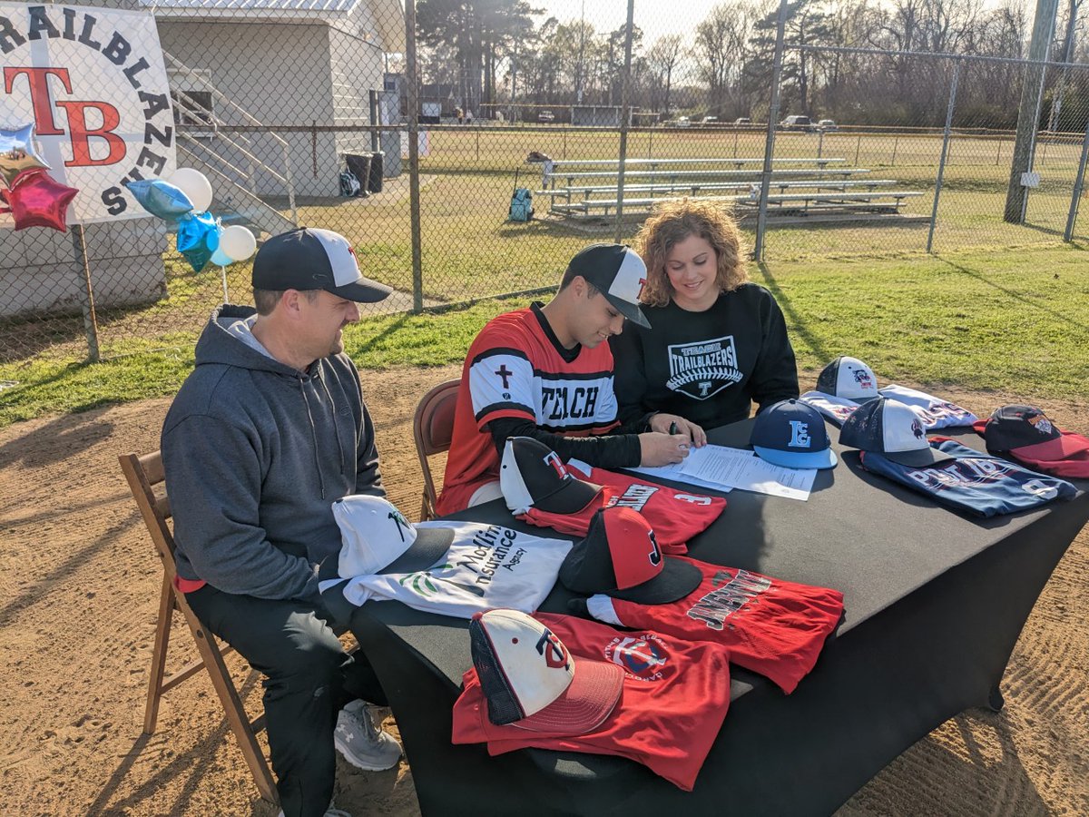 LCC Athletics (@lccathletics_) on Twitter photo Ryan Ange commits to LCC Baseball for next season. Welcome to Lancer Nation Ryan, we are happy to have you. Parents are Phil and Andrea Ange. #signingday #committed <a href="/LCCLancers/">Lenoir Community College</a> <a href="/BCHanks/">Bryan Hanks</a> <a href="/neusenewssports/">Neuse News Sports</a> <a href="/EncMoments/">ENCMoments</a> Ryan Ange commits to LCC Baseball for next season. Welcome to Lancer Nation Ryan, we are happy to have you. Parents are Phil and Andrea Ange. #signingday #committed <a href="/LCCLancers/">Lenoir Community College</a> <a href="/BCHanks/">Bryan Hanks</a> <a href="/neusenewssports/">Neuse News Sports</a> <a href="/EncMoments/">ENCMoments</a>