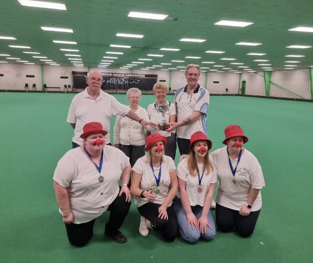 sport_leisure's tweet photo. Today #teamCaerphilly raised over £407 for comic/sport relief. 
Well done to everyone that took part👏🏼
Thank you to Islwyn  Bowls centre for hosting us 😊 https://t.co/h8m0HoWAA8