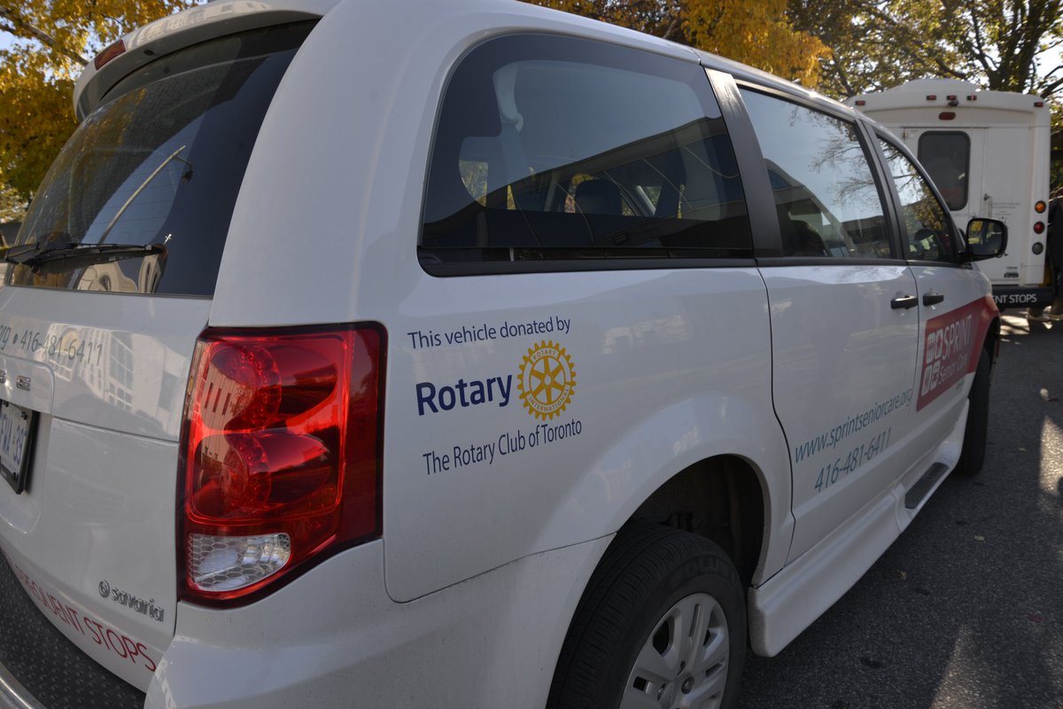 SPRINT is excited to join the @TorontoRotary in the #Toronto #StPatricksParade. Their support of the Toronto Ride program has made it possible to add 18 vehicles to the fleet that supports seniors in our communities. Since 2017 Toronto Ride has added: 12 vans, 5 cars, and 1 bus!