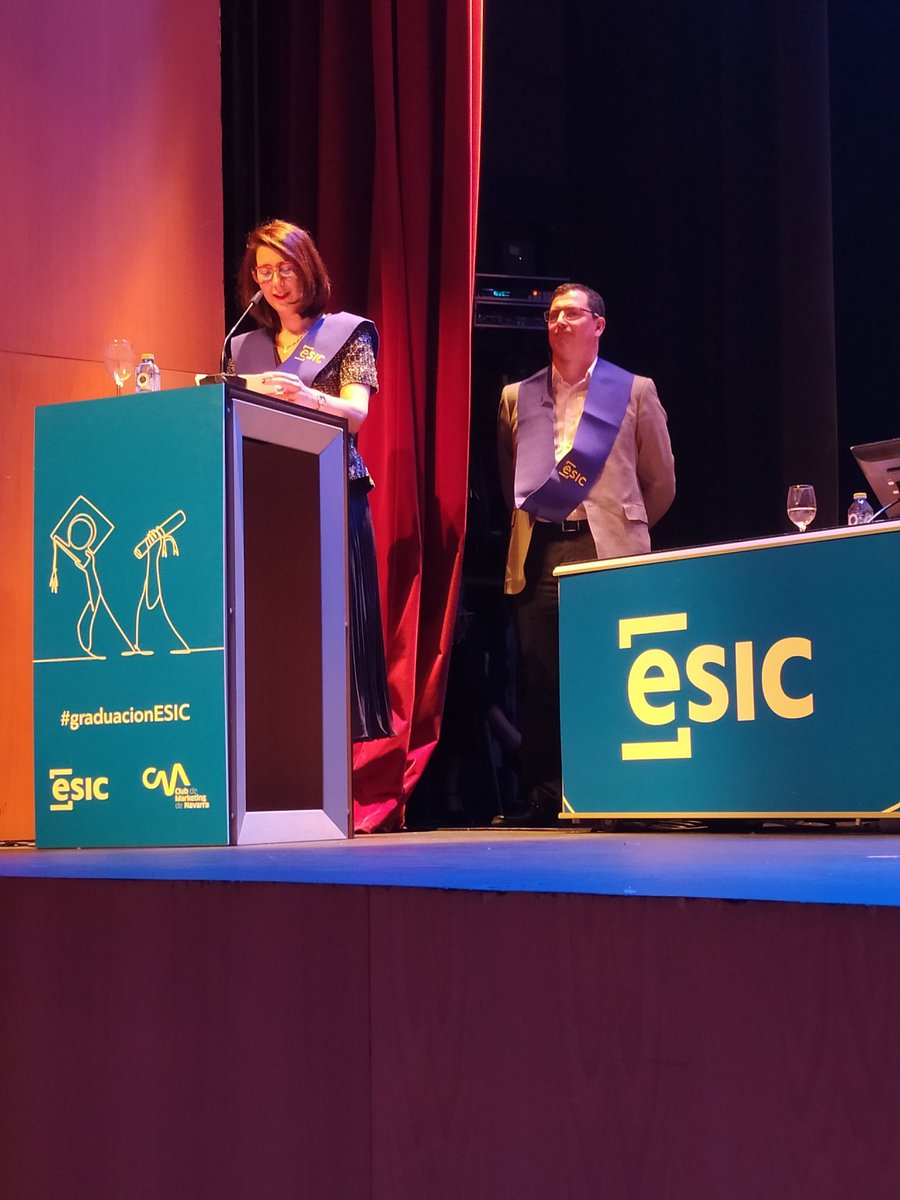 Discurso de graduación Estibalitz Aramburu y Juan Andres Lopez, representantes del alumnado de Postgrado ESIC Navarra, curso 2021- 2022.
#PremiosASTER  #ESIC  #graduacionESIC