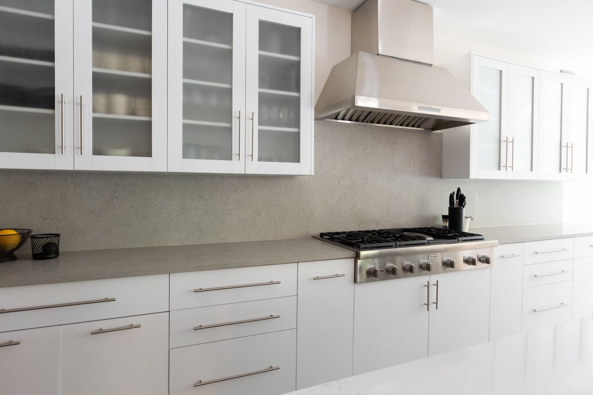 lewisfloor's tweet photo. May the luck of the stylish be with you. ☘️

Our expert design team can help you create treasured spaces in your home from gourmet kitchens to spa-worthy bathrooms and beyond.

Strike gold with the largest selection of flooring, tiles, and more at Lewis. https://t.co/Ucyakq4kEm