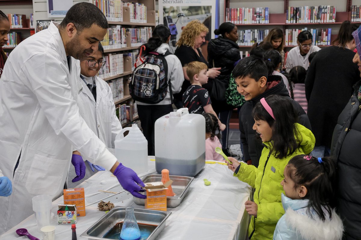 SheridanFAST's tweet photo. For some March Break fun, the Sheridan Chemistry Club visited the @BramptonLibrary for a Creative Chemistry program. Check out some of the exciting activities we had, like slime, bouncy balls, lava lamps and volcanoes!

#InspiringTheYouth #Chemistry #sheridan https://t.co/5z5tW1kxVv
