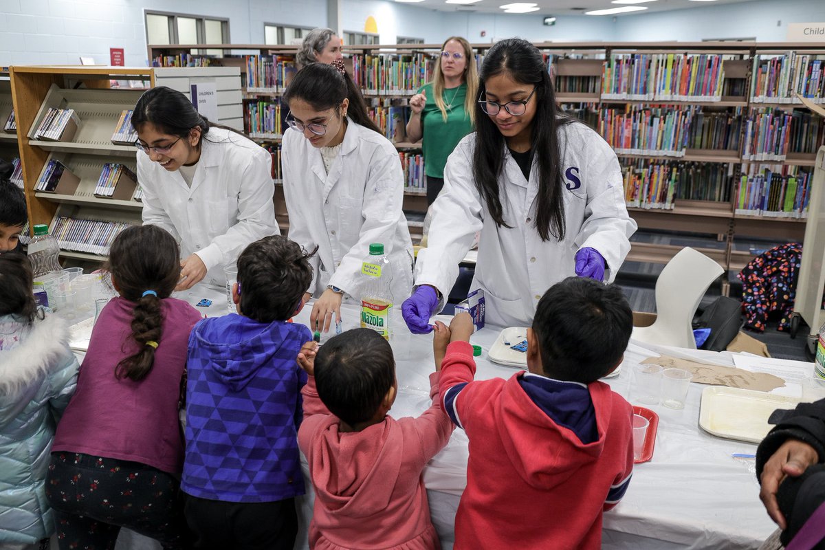 SheridanFAST's tweet photo. For some March Break fun, the Sheridan Chemistry Club visited the @BramptonLibrary for a Creative Chemistry program. Check out some of the exciting activities we had, like slime, bouncy balls, lava lamps and volcanoes!

#InspiringTheYouth #Chemistry #sheridan https://t.co/5z5tW1kxVv
