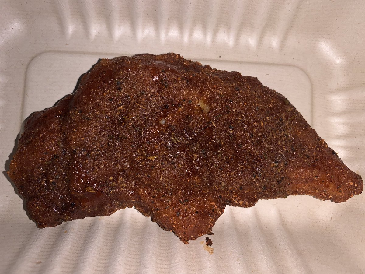 tmichelle0131's tweet photo. Okay but check out my BUFFALO shaped chicken finger from @BarBillTavern yesterday!!! 🦬 https://t.co/dJpbrETJ5l