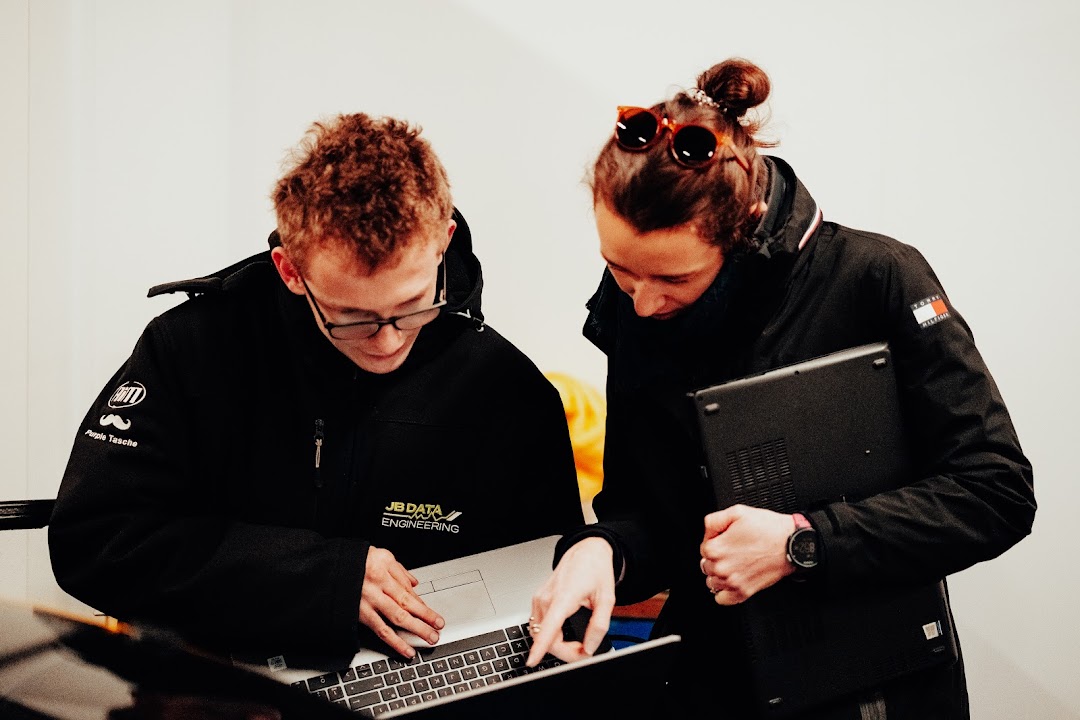 Jordanbird_99's tweet photo. If it don't challenge you, it won't change you🏁🧑‍💻🏎️

#motorsport #motorsportengineering #motorsportengineer #racing #Data #JBDE #jbdataengineering #motorsportdataengineer
#gtcup
📸 @rtowlerphoto https://t.co/D1w7MNoqTL