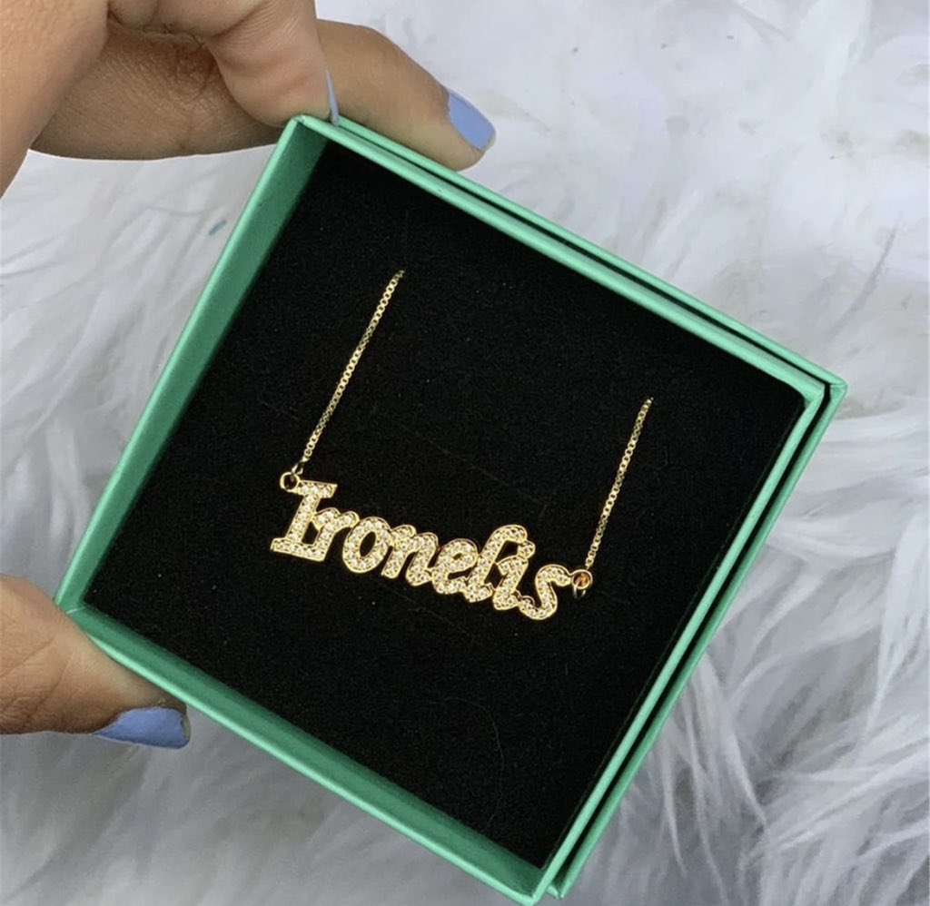 JulesbyCS's tweet photo. Your 3rd @ has to get this for you 💕 https://t.co/rkttmNfin1