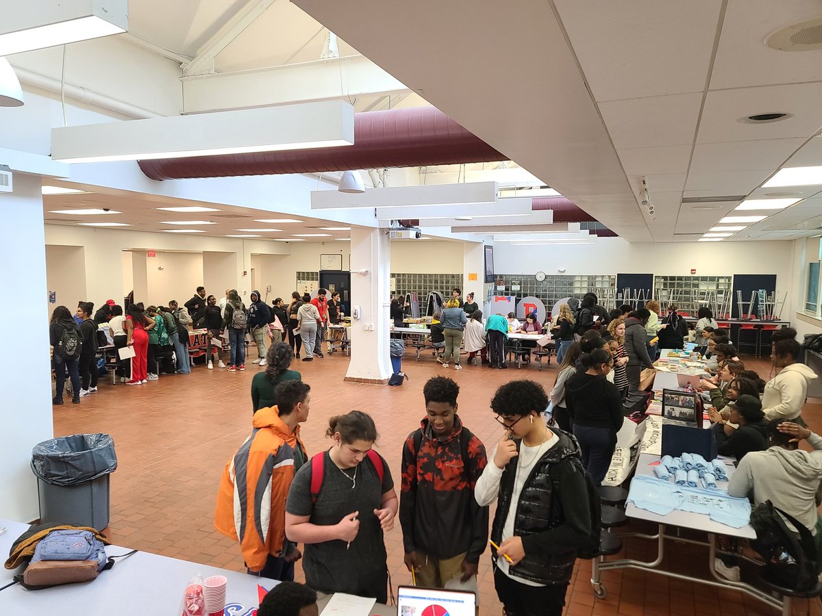 Mrs. Rodriguez tweet media