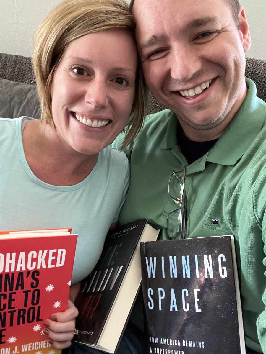 Thank you ⁦@EncounterBooks⁩ for creating such a beautiful design for BIOHACKED. I just got my author’s copies today. It’s beautiful. The wife insisted on doing pictures with all my books. 👍🏻👍🏻👍🏻