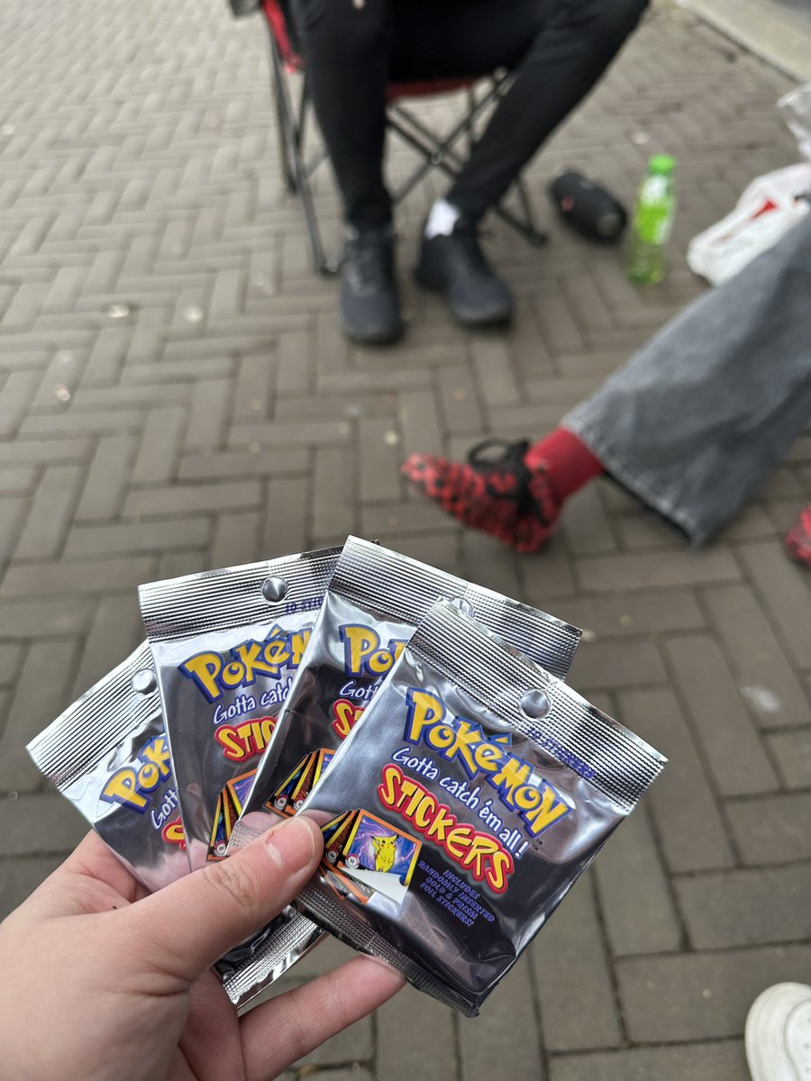 Kindawol tweet media