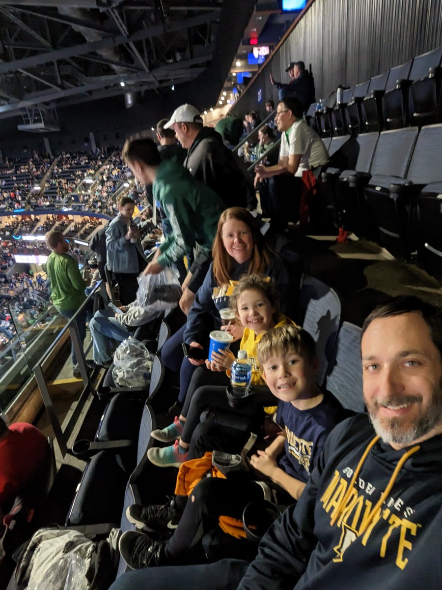 neururer's tweet photo. Go Marquette! 

#mmselfie https://t.co/EDMCzcNyZu