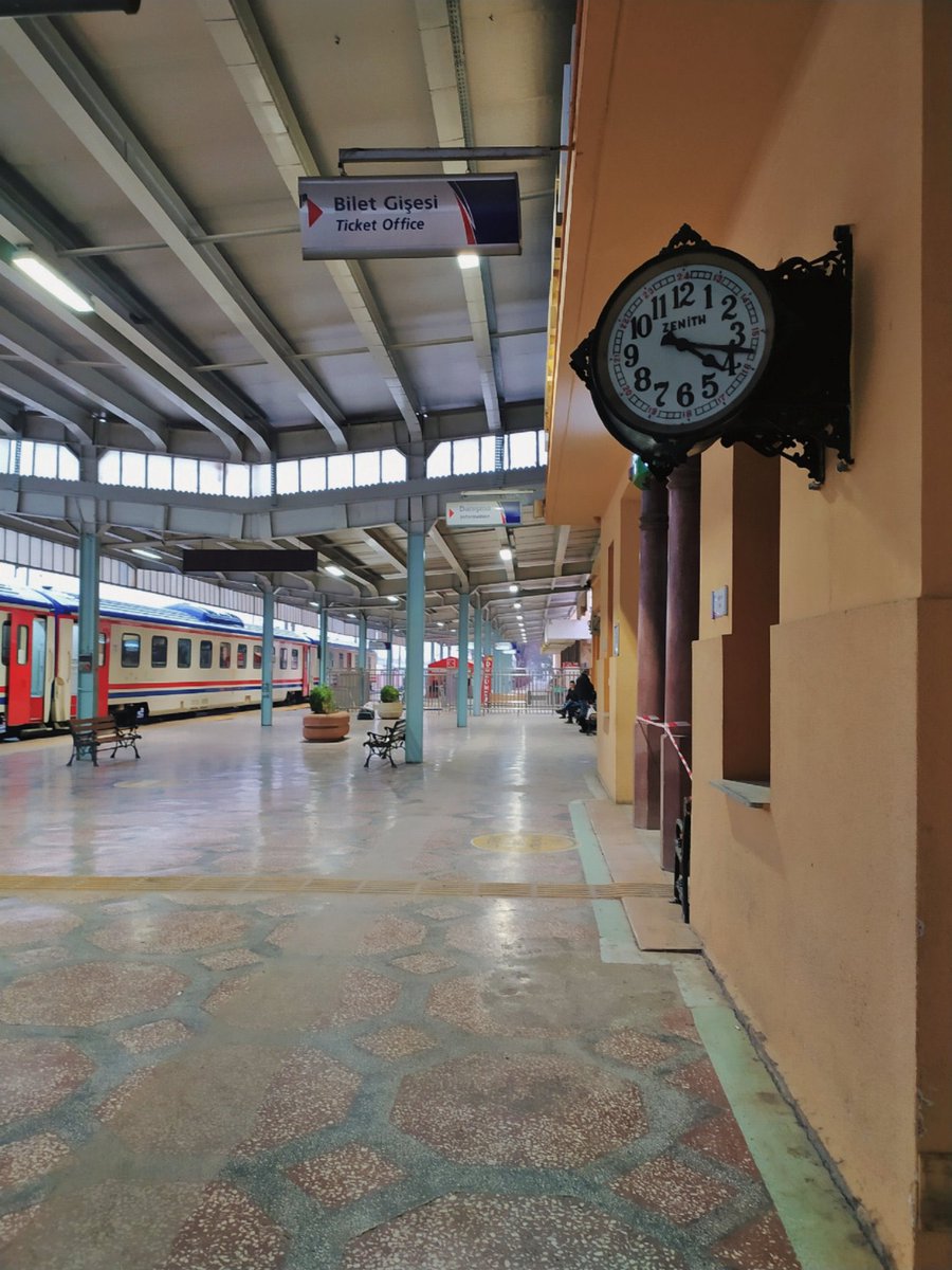 Bir şehrin 40’ı çıkar mı? Bugün #Malatya’nın 40’ı çıktı. 40 gün değil 40 yıl geçsede unutmayacağız bu günleri. Hepimizin başı sağolsun.
#Deprem