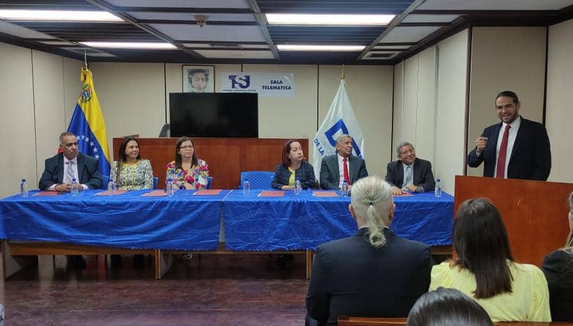 CJPenalAMC's tweet photo. 1 | El Circuito Judicial Penal del #AMC realiza acto de ingreso de las Personas con #Discapacidad, incorporando a 19 personas, en cumplimiento a lo establecido en la Ley Especial para las Personas con Discapacidad (continúa) https://t.co/Ocsd7fvWHE