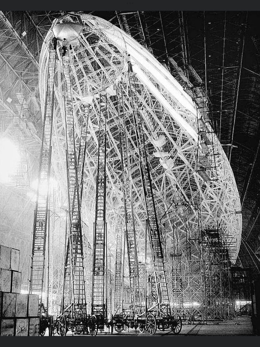 LoganRocs's tweet photo. Who would want to climb and work off extension ladders like these?
Photo courtesy of: History Season
#ladder #workingday #workinghigh #dangerous https://t.co/OwWIUzV98Y