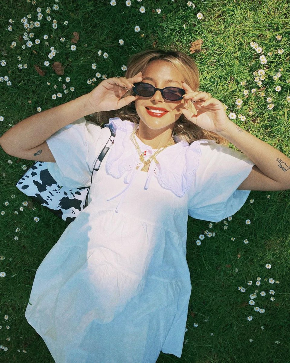 iheartlovequinn's tweet image. my best friend is in the band ok move… (and hi frank) #imyourbiggestfan #idontwanttodaytoend #fifestday1 #blondebunny #bestphotographeralert