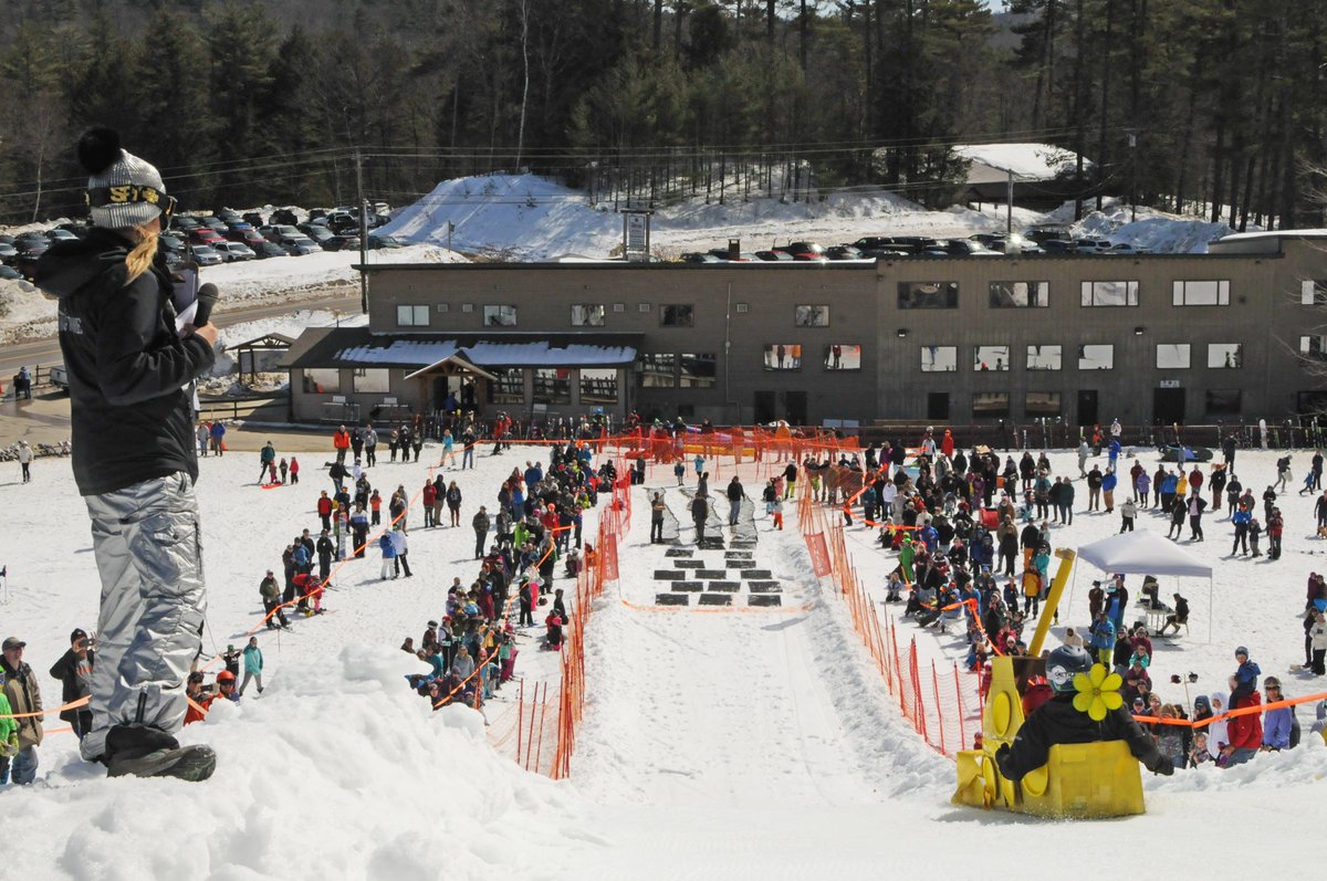 Sunshine & good times are on tap for a weekend full of fun events! A beautiful forecast will shine down on  Cynthia's Challenge Snow Day & @skivc1991 Vertical Challenge festive atmosphere and then Sunday is the legendary Cardboard Box Derby. kingpine.com/the-mountain/c… #weekendvibes