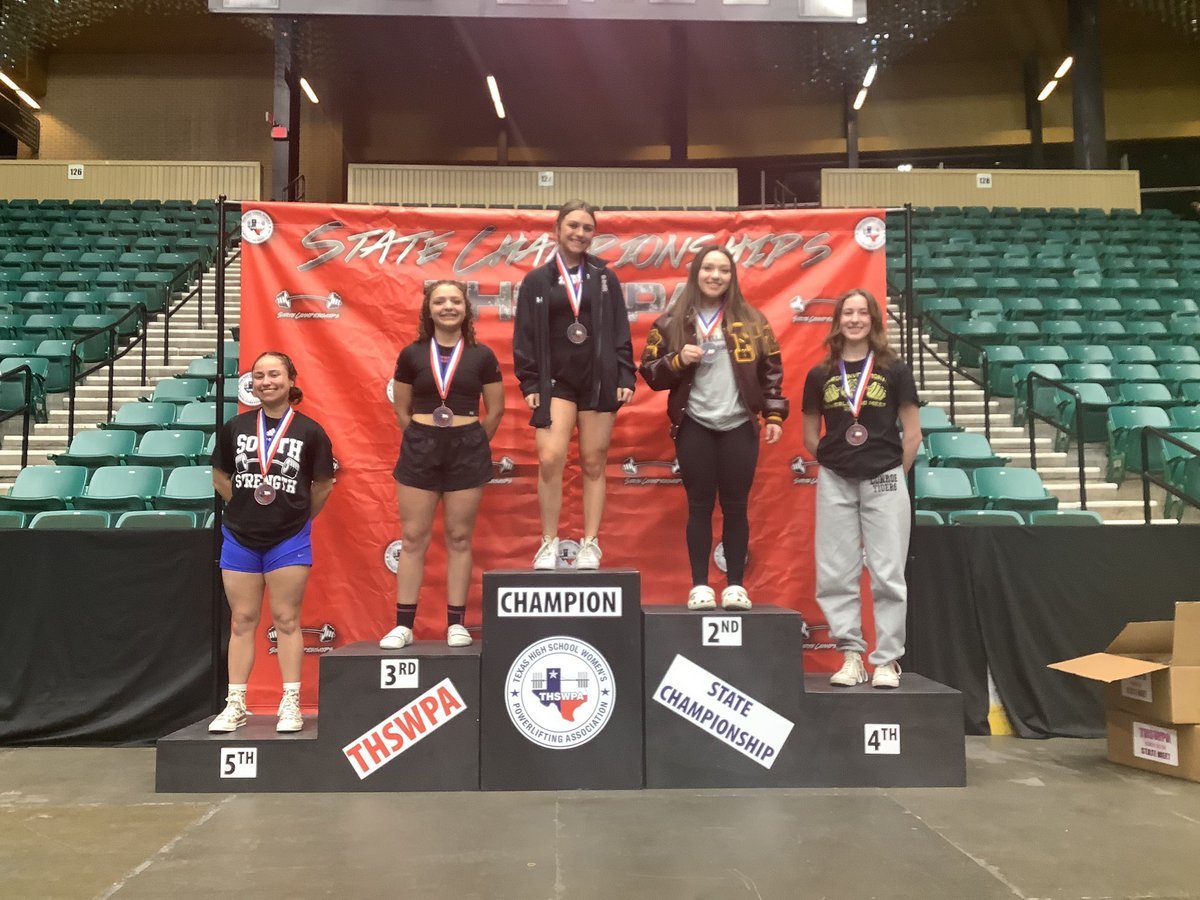 ConroePower's tweet image. Aubrie Devine finished off her senior season with a 4th place finish at the State meet. You made the Conroe Tiger Powerlifting team proud! #SicEmTigers