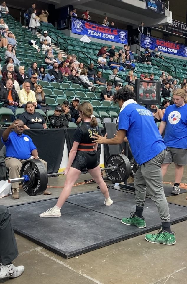 ConroePower's tweet image. Aubrie Devine finished off her senior season with a 4th place finish at the State meet. You made the Conroe Tiger Powerlifting team proud! #SicEmTigers