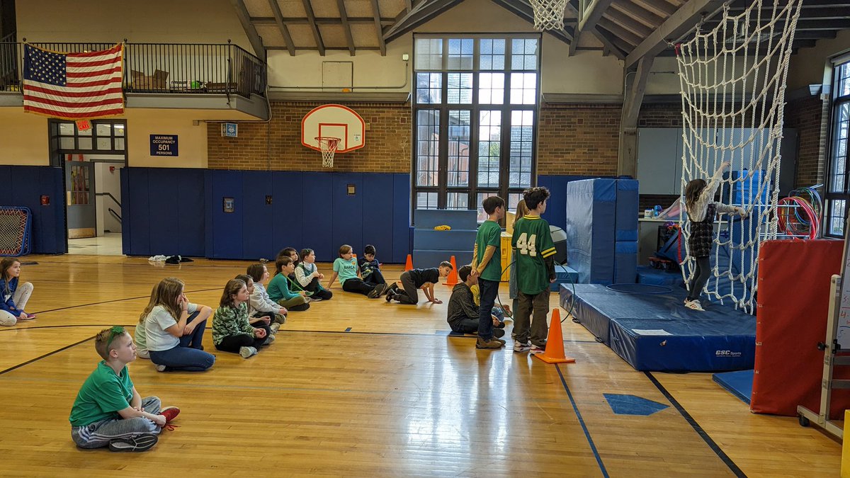 Green students explaining how to play  their invented games 
#raviniarocks
#112Leads