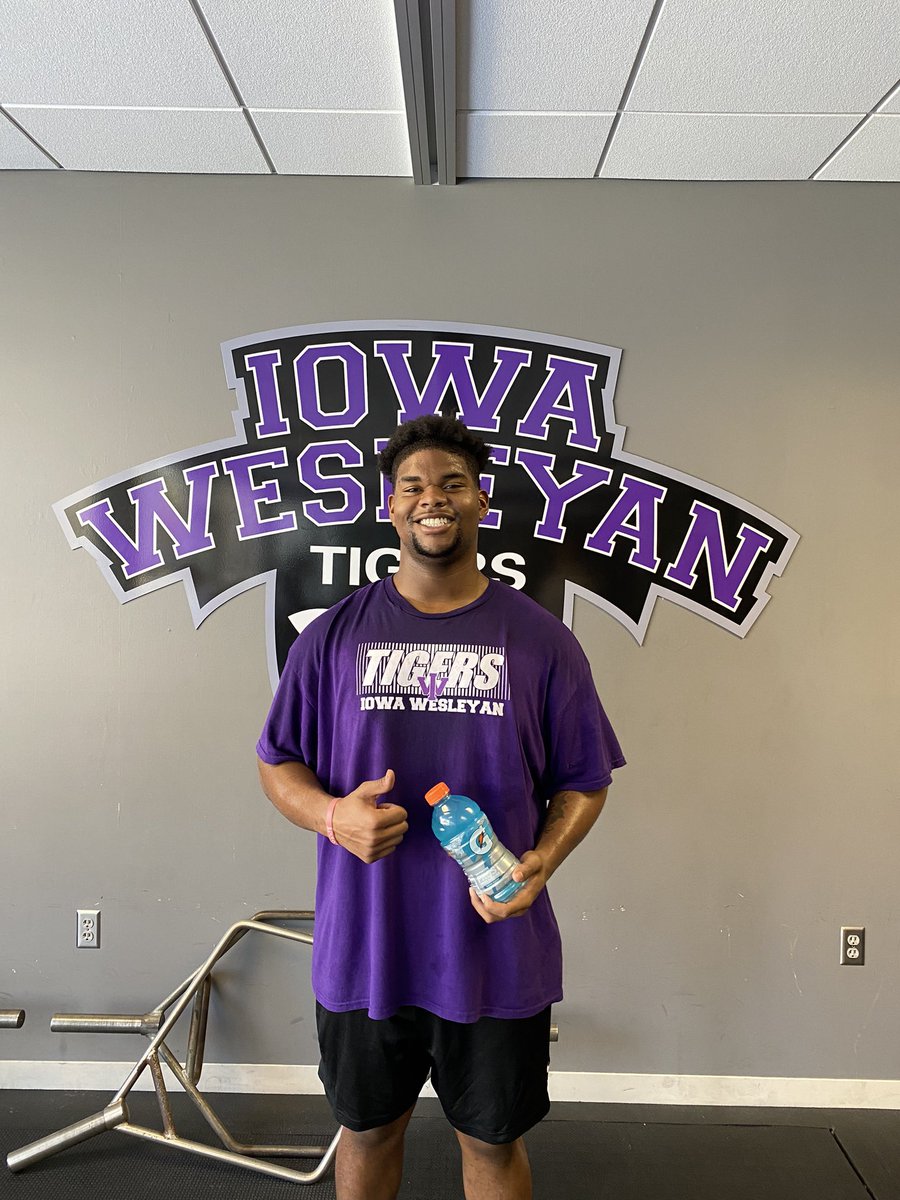 🚨🟣IRON TIGER OF THE WEEK⚪️🚨

Group 4: DL Detrick “Deebo” Williams!