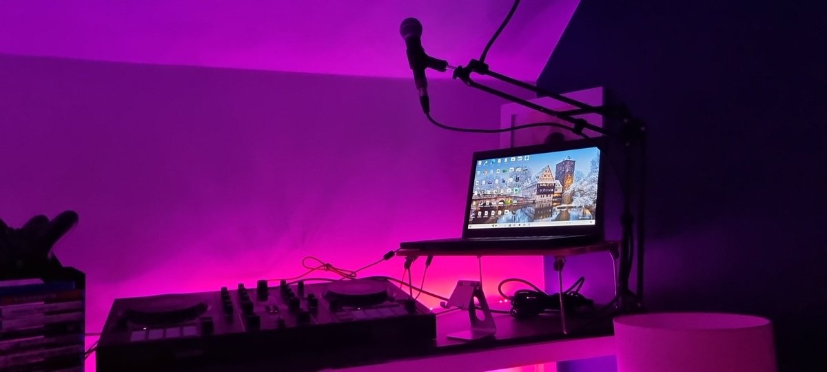 PdKaiser's tweet photo. If ye have twitch swing by at 8pm till 9.30pm 

We're going hard dance tonight with chat in between 

Hit follow and if ye have amazon prime you can sub for free

https://t.co/SLfHYpZoyV https://t.co/AHliTdvY52