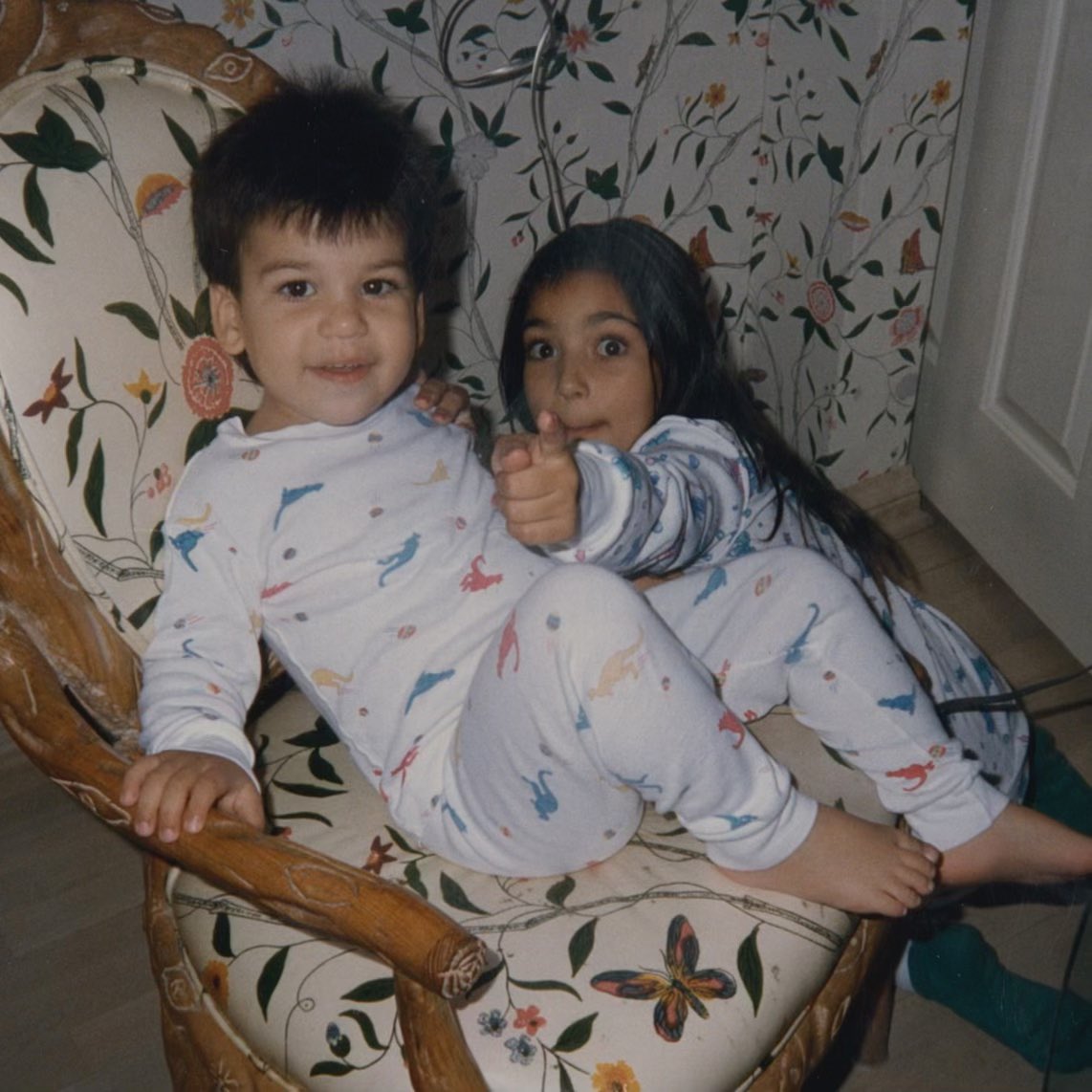 KimKardashian's tweet photo. Happy Birthday Robertito 🍀. I just love you SO SO SOOOO much!!! I wish I could post your singing voice notes on here to show the world your true talents 😂 https://t.co/8WN5rlyPh0