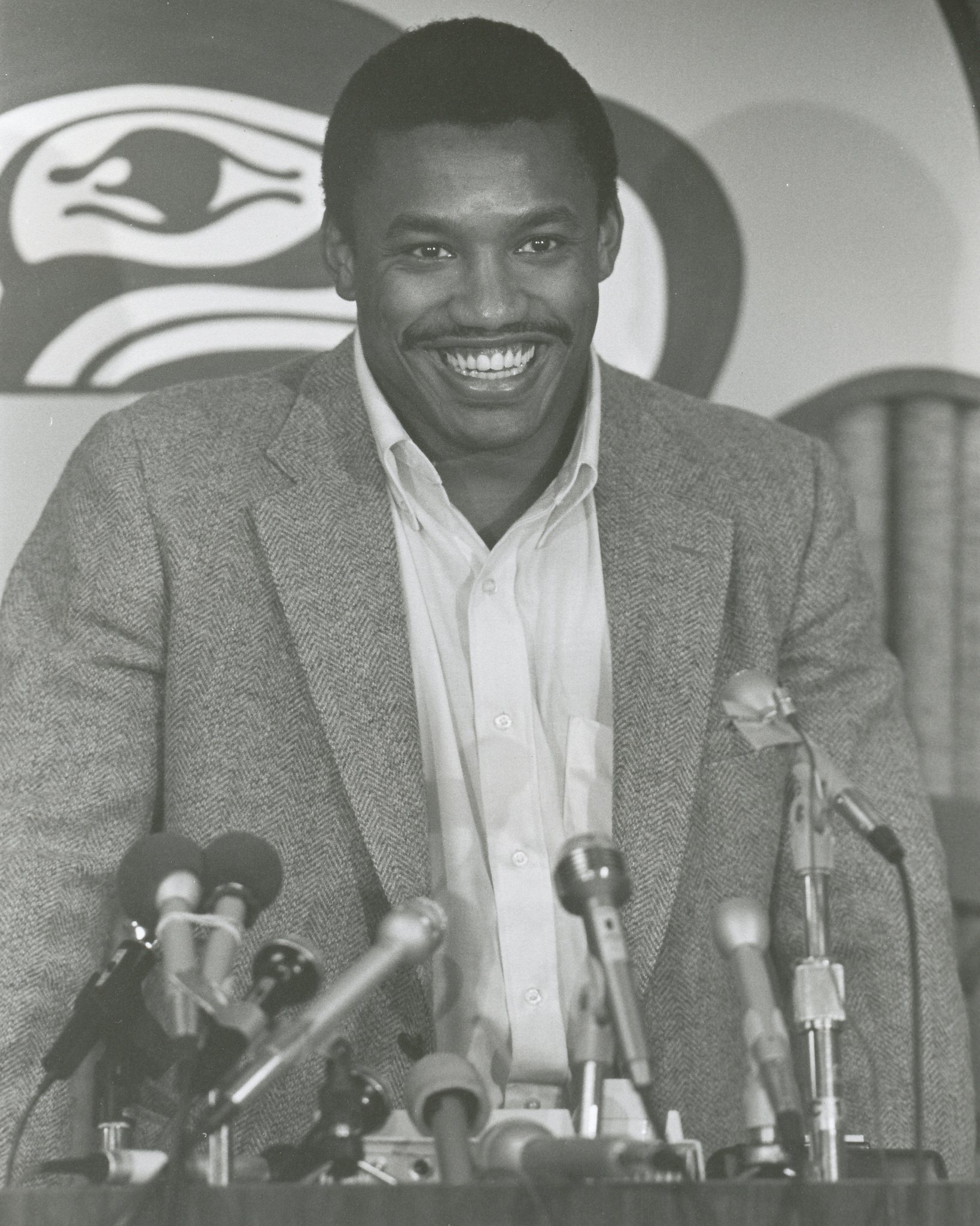 To wish Curt Warner a Happy Birthday! 