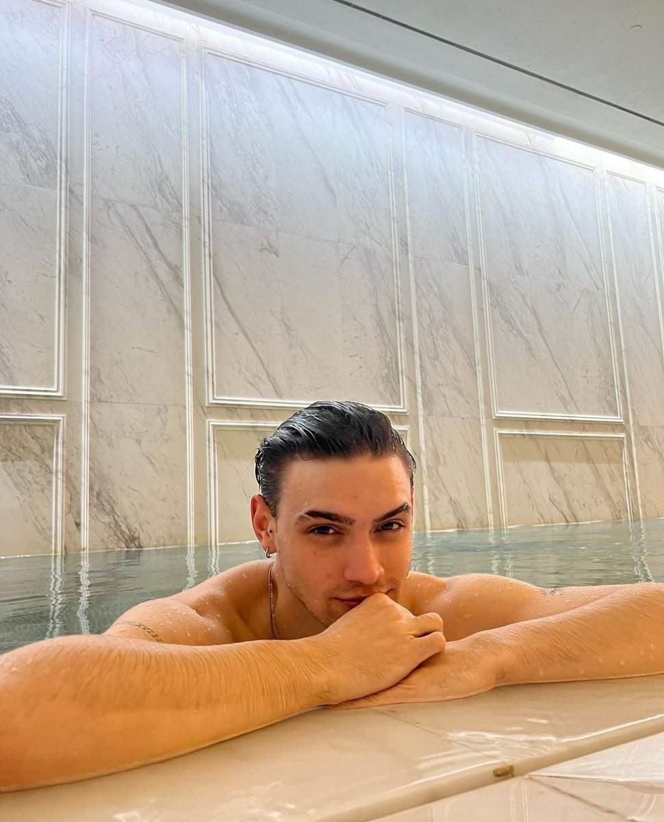 Nicholas_Leiste's tweet photo. relax https://t.co/V6hPyZK3zY