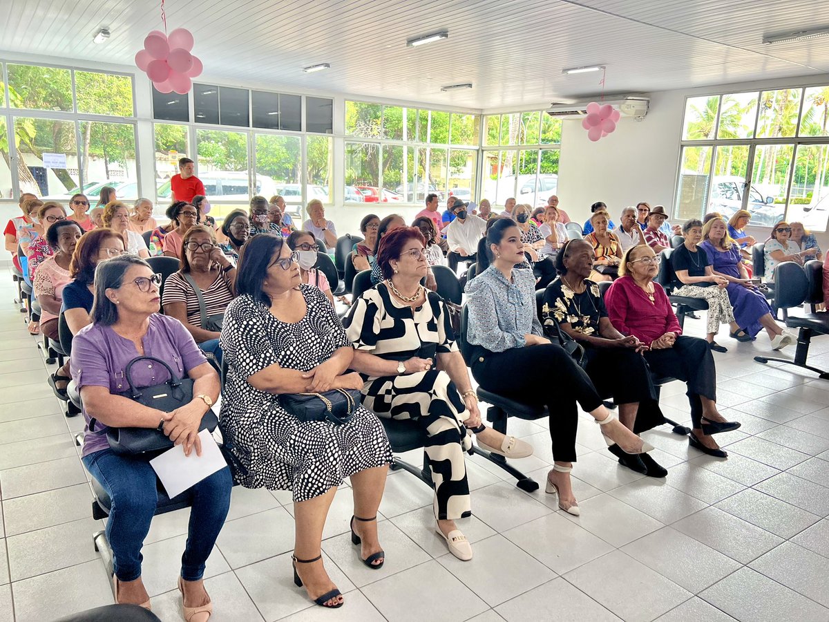 queiroz_raysa's tweet image. O melhor presente para nós, consumidores, é o acesso a informação clara e segura. Por isso, comemoramos o dia do consumidor no PAI (Programa de Atenção Integrada ao Idoso) com um bate-papo com o Defensor Público Marcos Froz sobre a violência patrimonial e financeira.