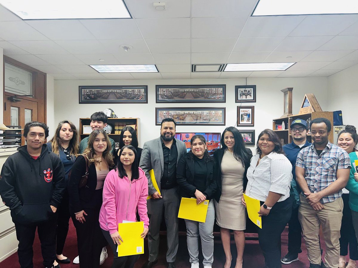 Thanks to Somos Tejas &amp; more than 40 students who came to the Capitol to discuss how legislation could positively impact them, as well as the potentially detrimental implications of certain policy proposals.
