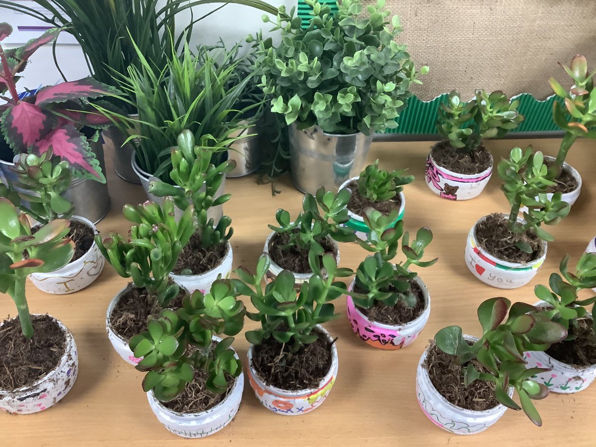 The children painted recycled ramekin jars to make beautiful plant pots for Mother’s Day. I think you’ll agree they look fabulous! <a href="/GuPuds/">Gü Puds</a> @gudesserts #MothersDay #StChPHSE #StChArt 🌸