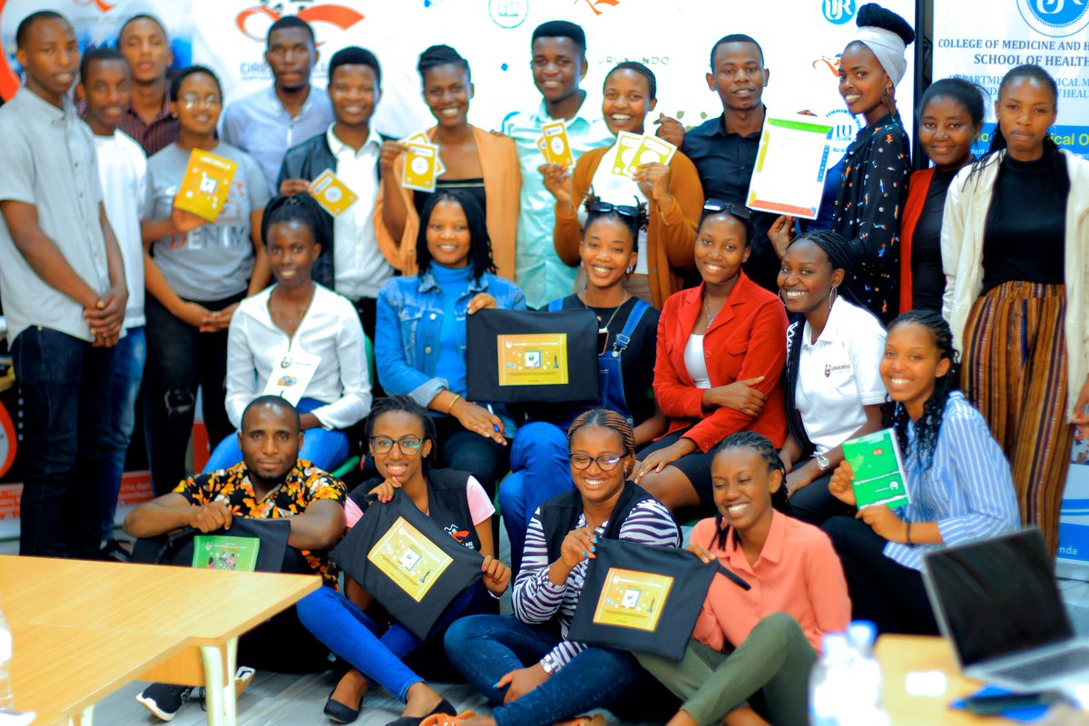 Dufiti1Jeanpaul's tweet photo. It was good moment of gaining new skill about SRHR and #HIV prevention thank you @CosarOfficial, @dreamvillage6, @HU_Organization, and @urukundo_initia. We are willing to serve our community through #girubuzimaprogram https://t.co/2BwcmaZfZe