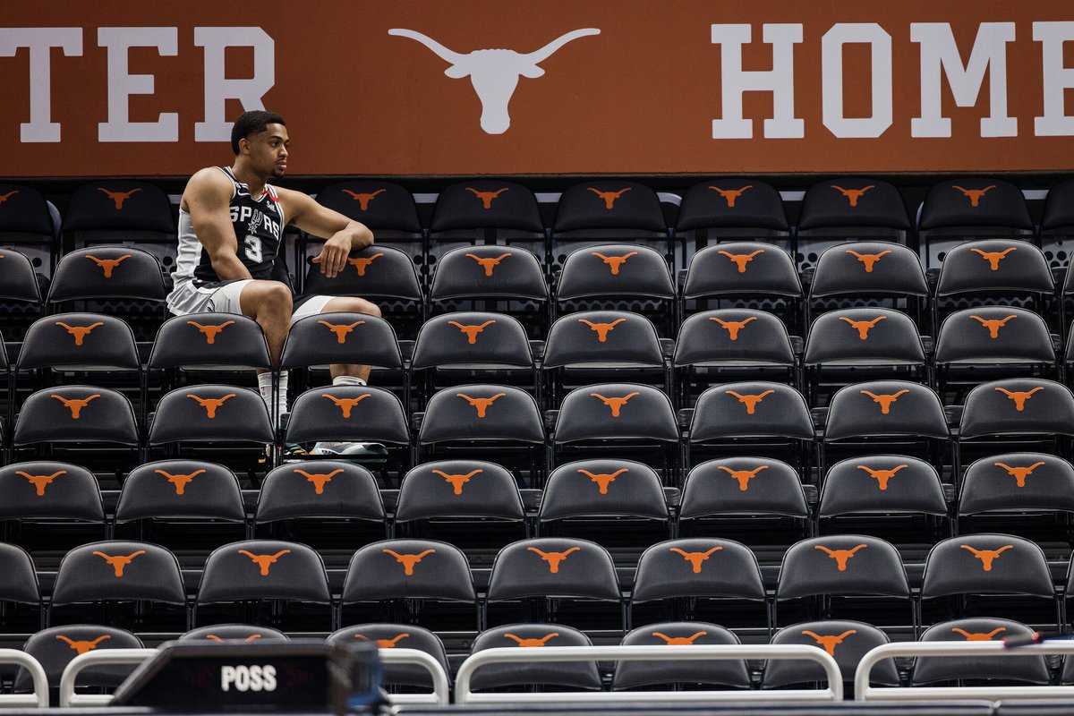 RonBohning's tweet image. 'Always San Antonio': Keldon Johnson loves on Spurs fans during SXSW dlvr.it/Sl3xyh #KeldonJohnson #VictorWembanyama