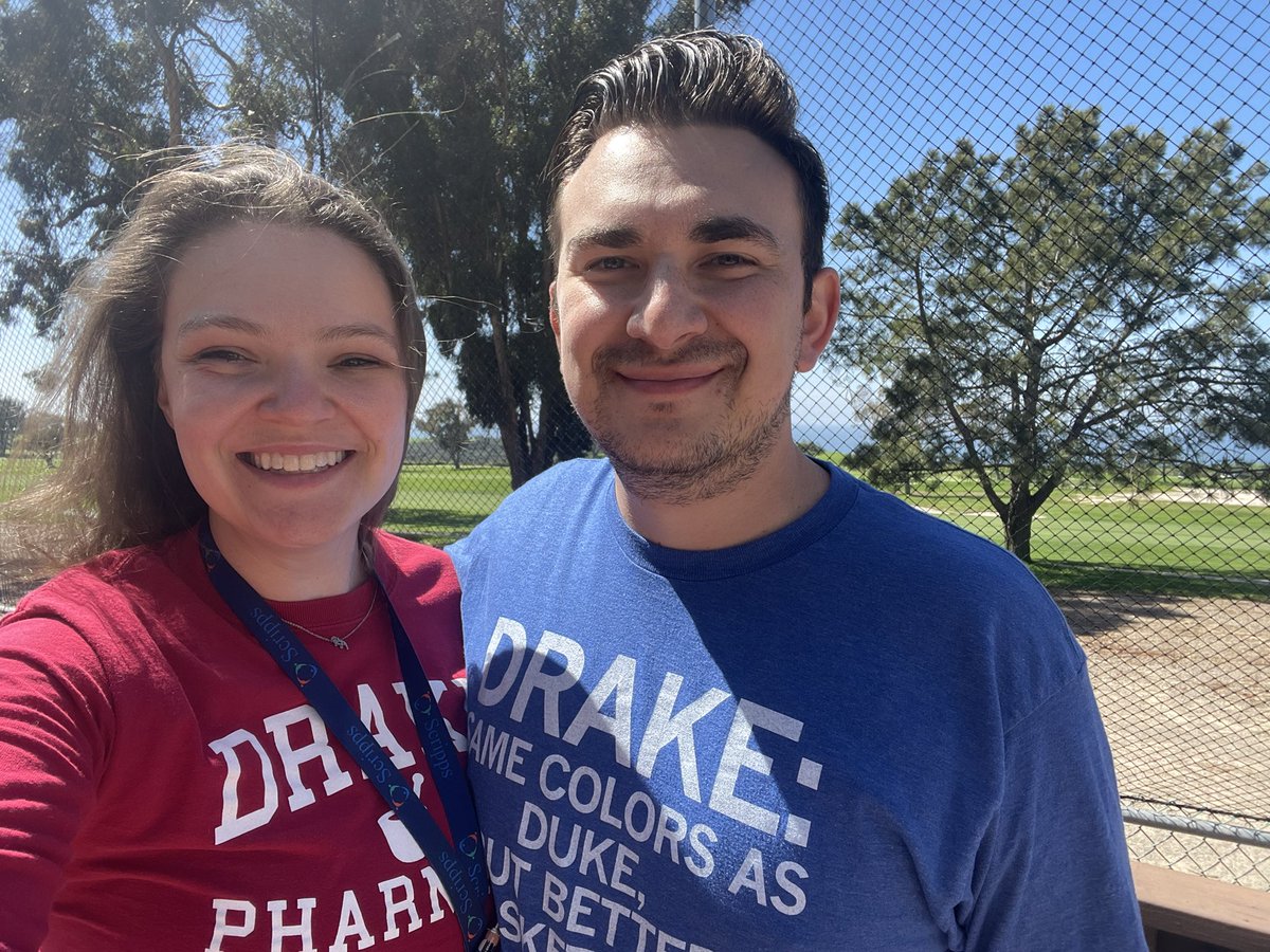 SheldonPharmD's tweet photo. @DrakeUGriff @MarchMadnessMBB @DrakeBulldogsMB @DrakeUniversity @DrakeAlumni Repping out here in Cali! Go dogs!! @DrakeCPHS @DrakeUniversity @T_LloydBurner https://t.co/2qEqk6N4YM