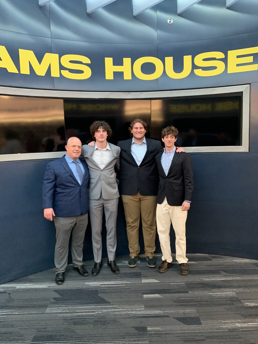 XavierRice04's tweet photo. Extremely thankful to have received a Scholar Athlete Award from the National Football Foundation and @CollegeFBHoF! Proud to represent @LoyolaFB. https://t.co/xEJGT33ZNk