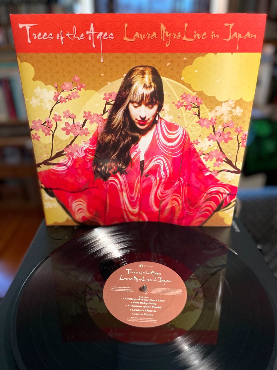 cultdung's tweet photo. LAURA NYRO • TREES OF THE AGES — LIVE IN JAPAN
(@OmnivoreRecords, 2022) Intimate set of covers & originals, solo w/ piano + vocal trio recorded in Osaka & Tokyo, Feb. 1994.
2xLP #vinylrecords #RSDDrops #WomenWhoRock #RockSolidAlbumADay2023 076/365
in full https://t.co/Wi0ANouu1P https://t.co/39qTZJl84g