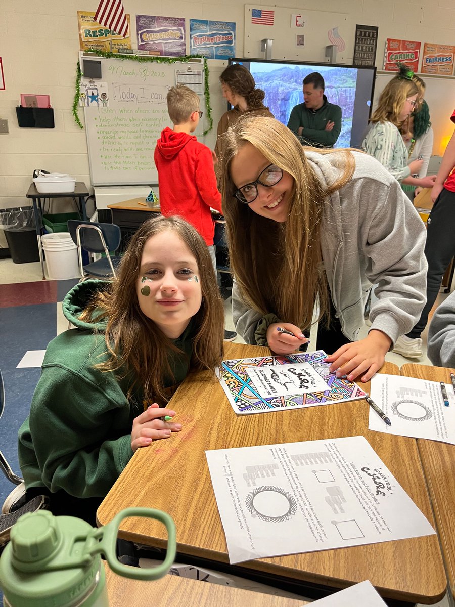 ElizabethSimre1's tweet photo. #nsfairport #fcsdtweets https://t.co/qQPyjZD6jV