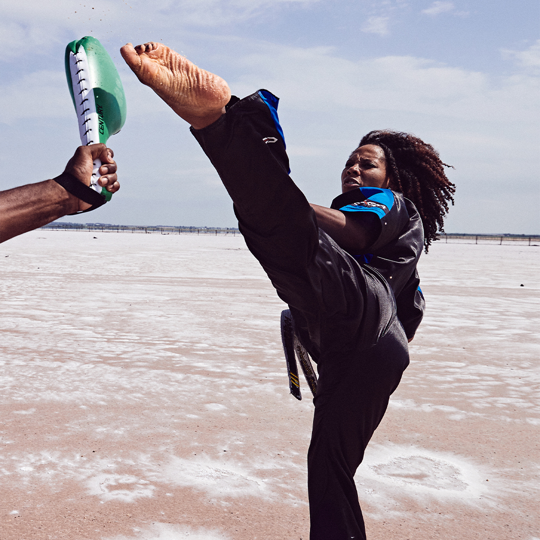 centuryma's tweet image. Our favorite way to spend a Sunday. 💥
.
.
.
.
#centurymartialarts #martialarts #kickinit #kicks #axekick #roundhousekick #sidekick #martialartskicks #sundayvibes #sundaymood #sundayfunday #favoritethings #saltplains