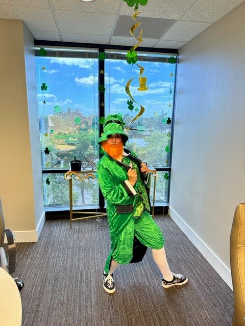 AcentriaAgent's tweet image. Happy St. Patricks Day from our West Palm Beach office! 
#HappyStPatricksDay #FunLunch #AcentriaCares #AcentriaInsurance