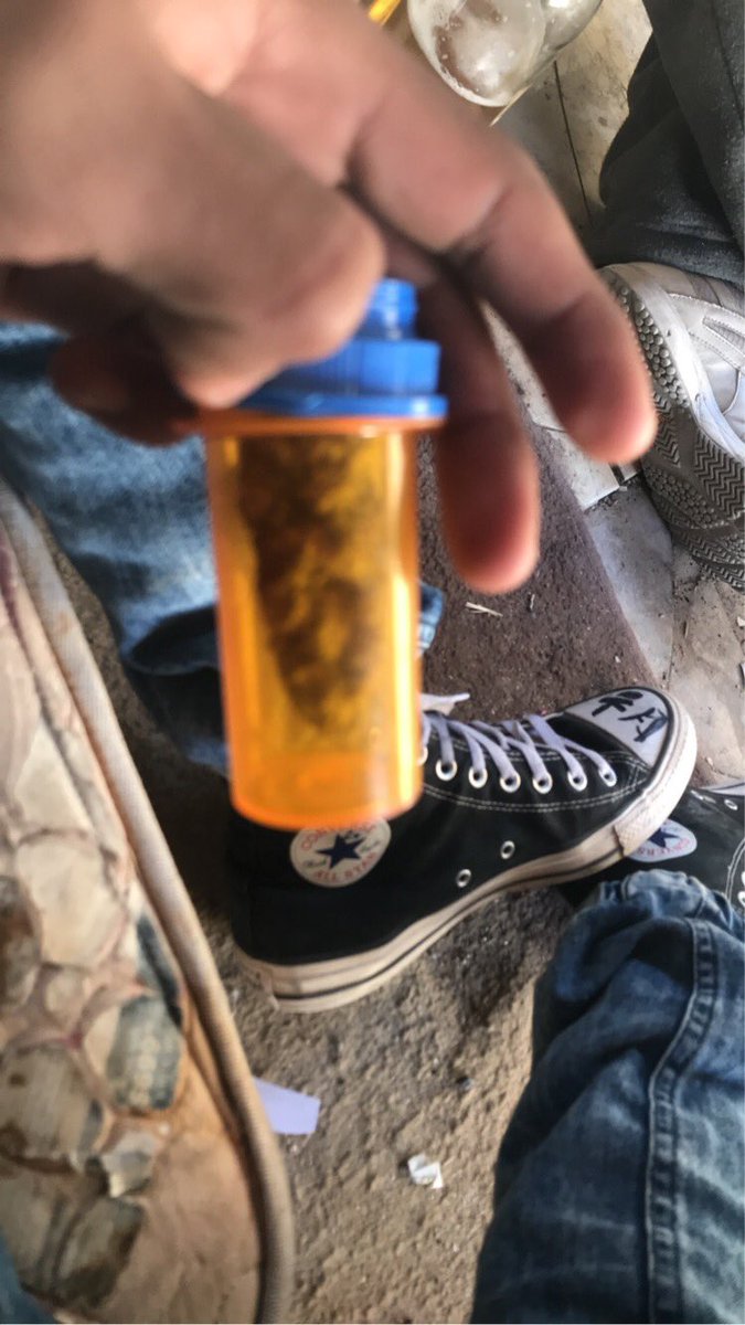 urfavguerito's tweet photo. @jakemos80858666 @WAVEYBAITS Type shi idk man I’m high asf https://t.co/bS2rVW9UPG