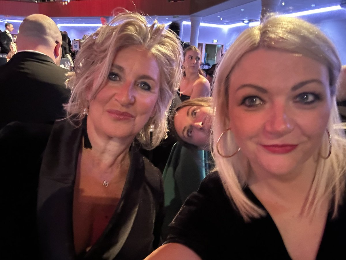 sarahroe30's tweet photo. #gbcareawards https://t.co/9SUXzVtFVe