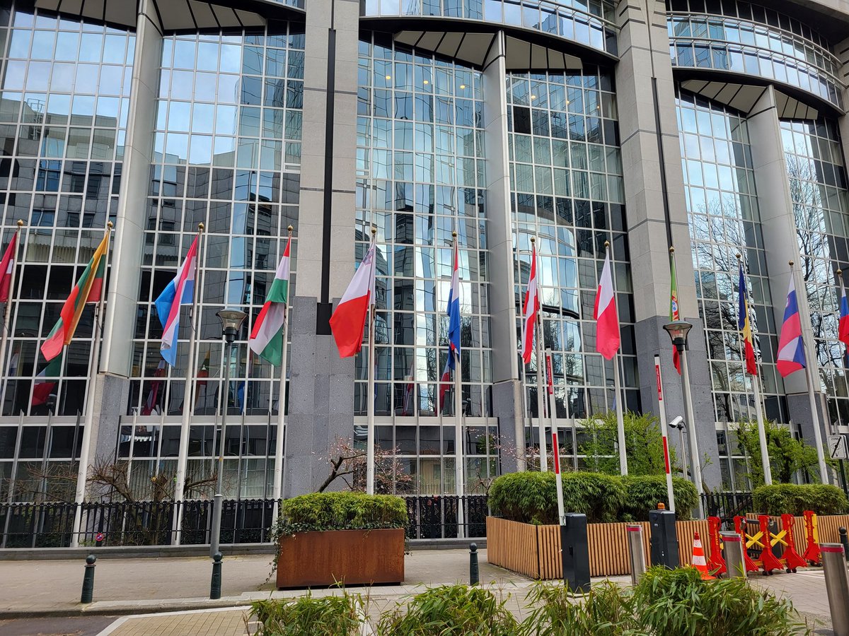 Vandaag Europees Parlement in Brussel bezocht. Rondleiding en uitleg van beleidsmedewerker <a href="/Che_Nunumete/">Che Nunumete</a> Imposant gebouw. Bijzondere ervaring rijker. Che bedankt.