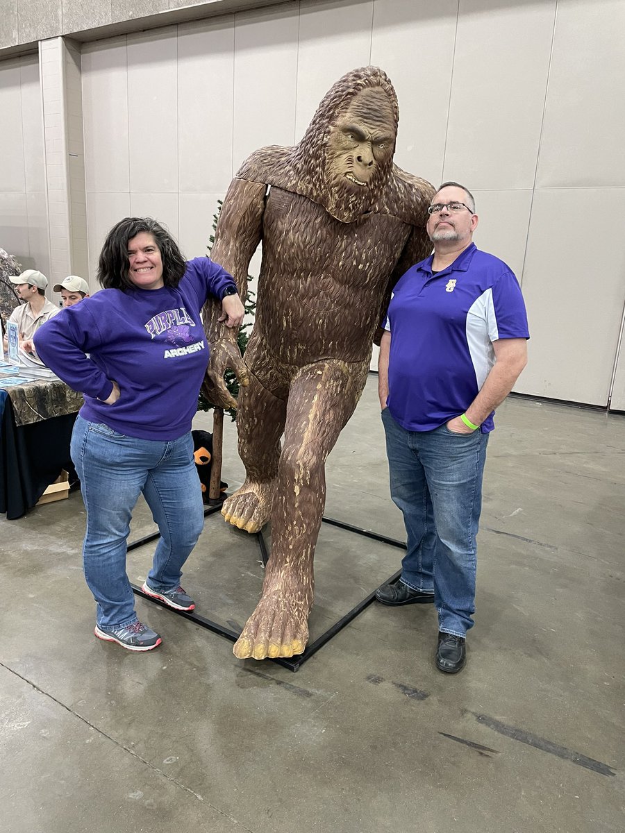 BGJanetMartin's tweet photo. @bghs_archery isn’t afraid of big competition at the @kynasp State tournament at the Louisville exposition center https://t.co/D56HA60LHp