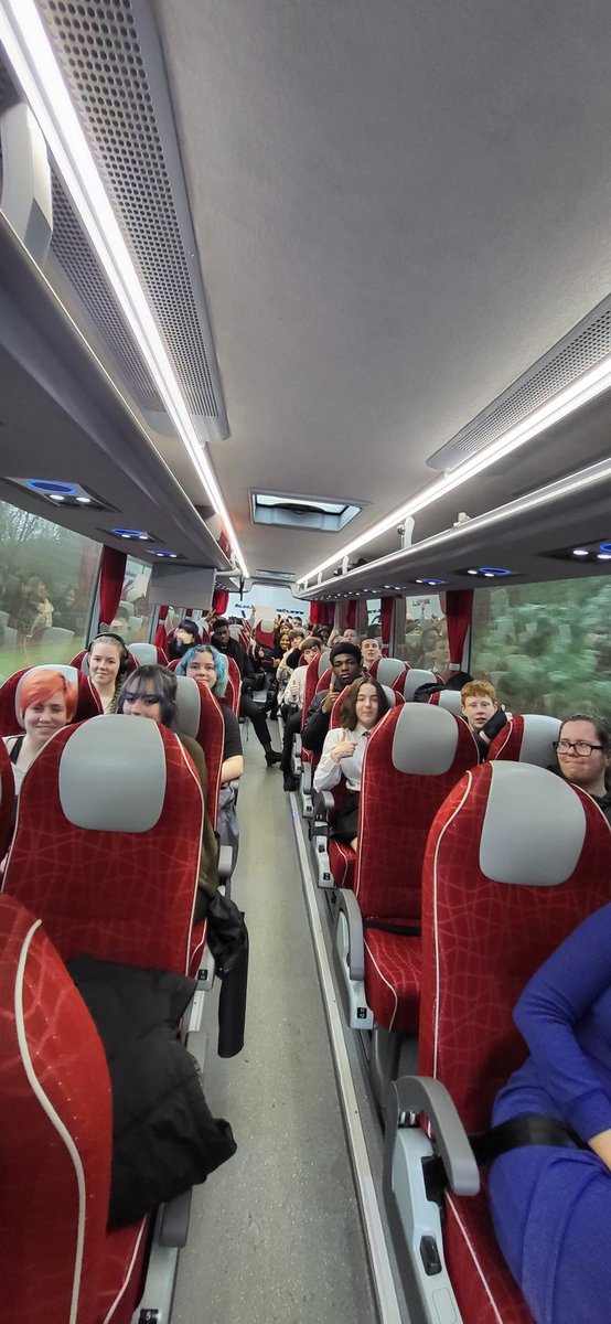Cleveden does Lochgoilhead... study weekend here we come! The twisty turny roads made for an exciting start to the journey 🚍 #MakeSomeNoiseForTheBigDip <a href="/ClevedenSec42/">Cleveden Secondary School</a> <a href="/MissTtheTeacher/">Mrs Wilson</a>