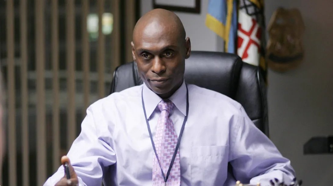 SZSpodcasts's tweet photo. Ens ha deixat l'actor Lance Reddick, quin greu😢 https://t.co/BJ3ZvM5MFP