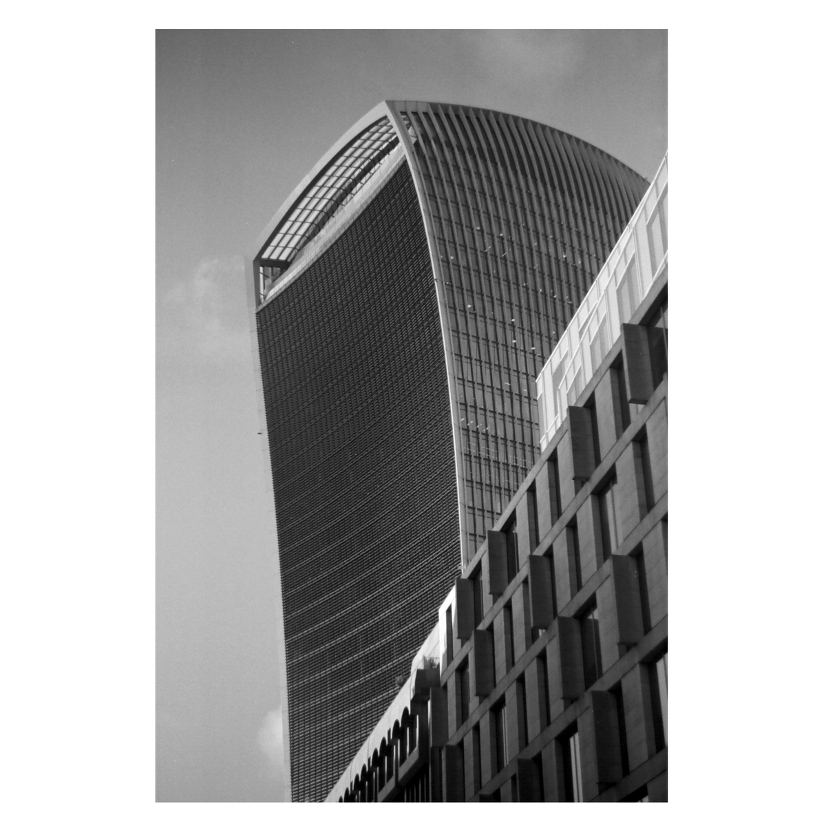 nickbrownfilms's tweet photo. Lundun
📷 Praktica LTL / Helios 44-2
🎞 Rollei Retro 400s
#kodak #lomography #ilford #photography #filmphotography #fomapan #tlr #twinlensreflex #blackandwhitephotography #london #londonphotography #mediumformat #35mm #montanus #rolleiflex #rollei #praktica https://t.co/aNtgFxmcXI
