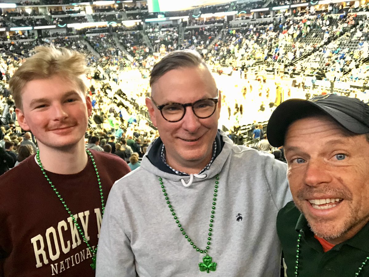 SqueakToy562's tweet photo. #mmselfie #ncaadenverfirstround https://t.co/YzPaWfh3WV
