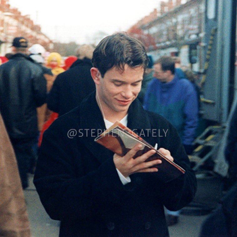 steo_gately's tweet photo. Stephen being his usual kind hearted self, signing stuff for fans while filming a segment for The Big Breakfast back in 1996 ๐ฅฐ #StephenGately #RememberingSteo https://t.co/i2Uk4vZtRt