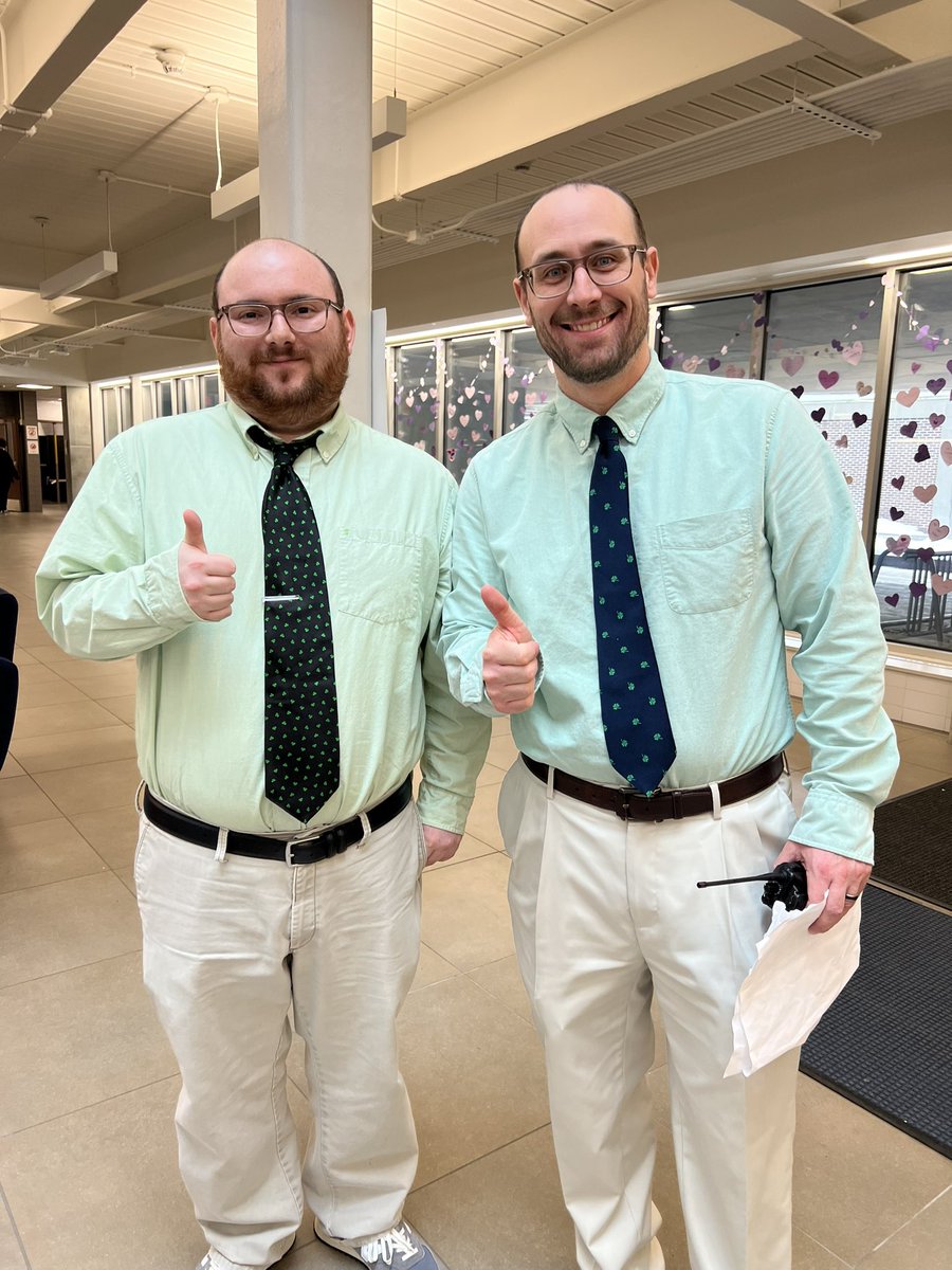 AWilsonESM's tweet photo. #twinning Happy St. Patrickโs Day!โ๏ธ๐
@trsweeney44 #NotEvenPlanned ๐ https://t.co/5jRa8RgFM9