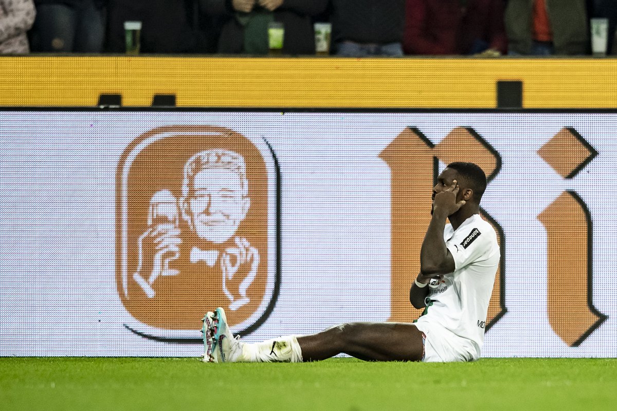 Borussia tweet media