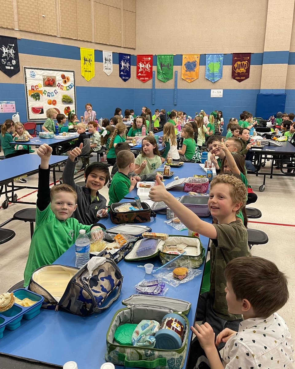 KenstonSchools's tweet photo. It’s #trydayfriday! 👍🏻👍🏽👍🏿Today, Timmons students tasted Parmesan Crusted Zucchini coins. @kenstoncafe shared samples introducing kids to new foods and flavors to help them make knowledgable choices about the foods they eat. #kenstoninspired https://t.co/0yGh3XEdVd